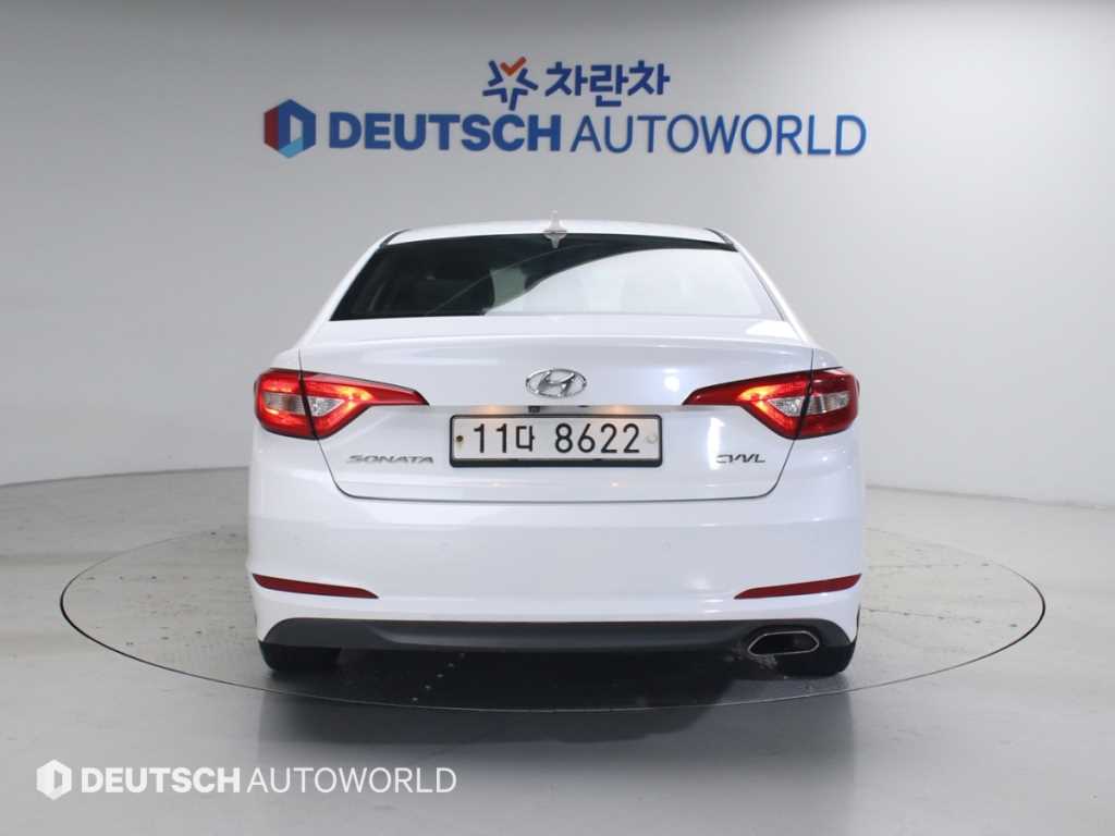 HYUNDAI Sonata - Vista 4