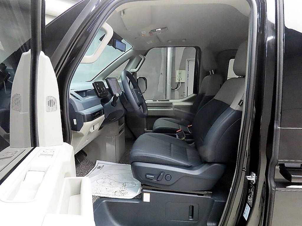KIA PV5 - Vista 5