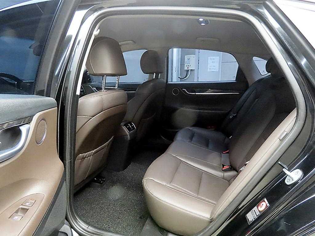 HYUNDAI Grandeur - Vista 6