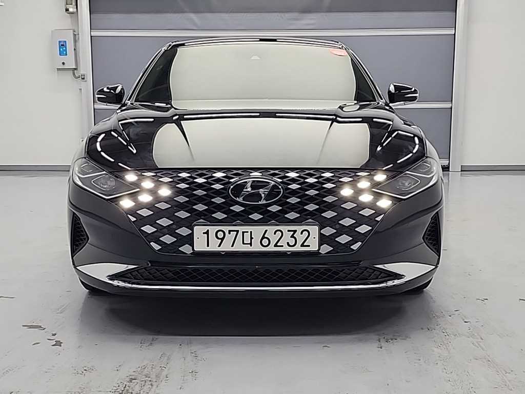 HYUNDAI Grandeur - Vista 2