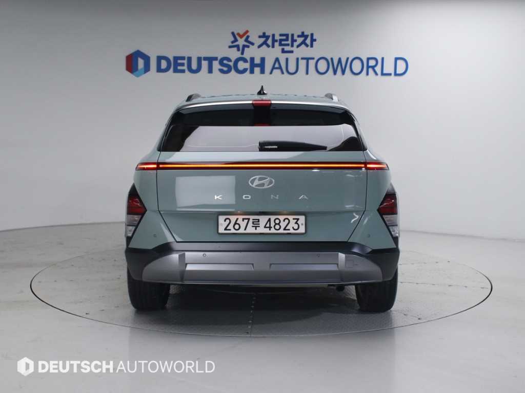 HYUNDAI Kona - Vista 4
