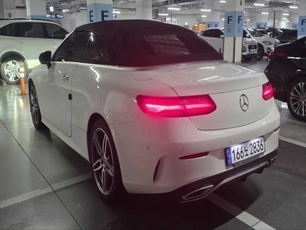 Mercedes Benz E class - Vista 10