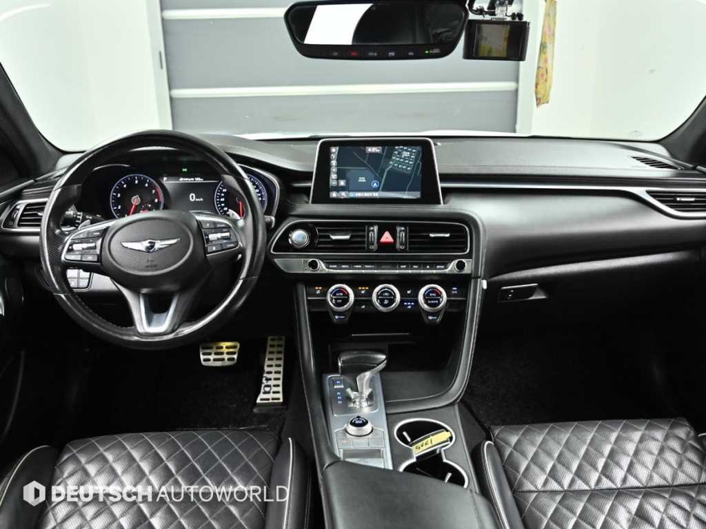Genesis G70 - Vista 7
