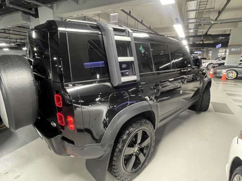Land Rover Defender - Vista 5