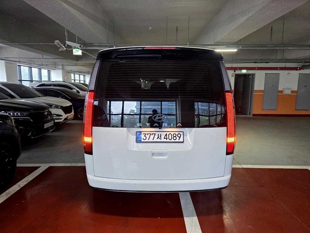 HYUNDAI Staria - Vista 3