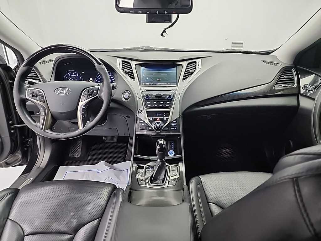 HYUNDAI Grandeur - Vista 7