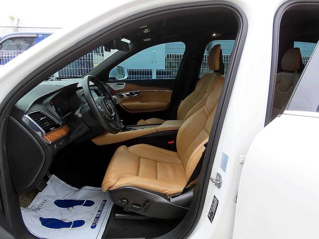 Volvo XC90 - Vista 5