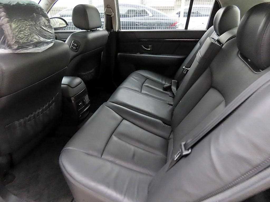 KIA Opirus - Vista 6