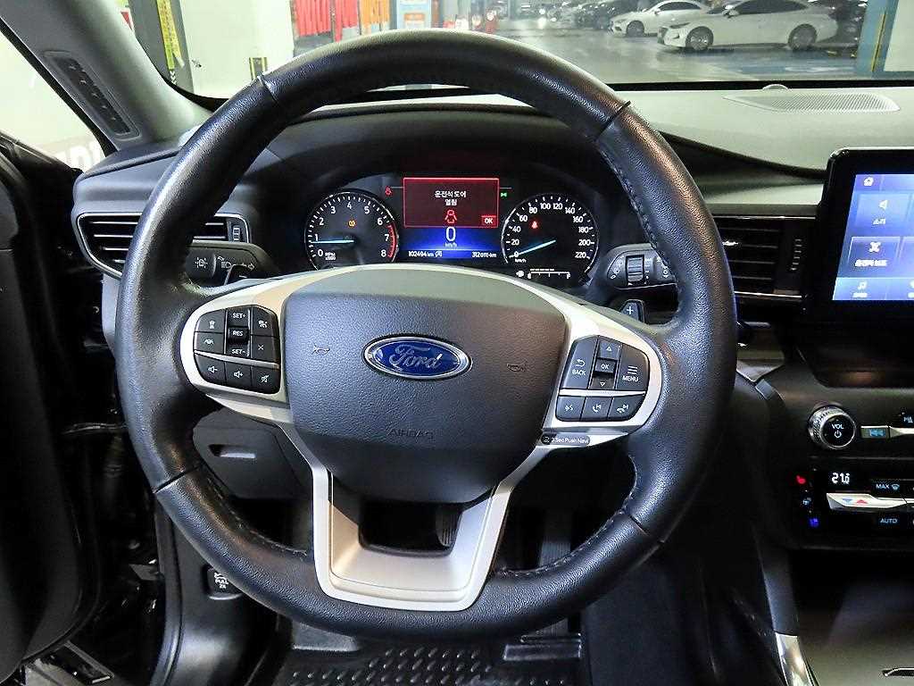 Ford Explorer - Vista 8