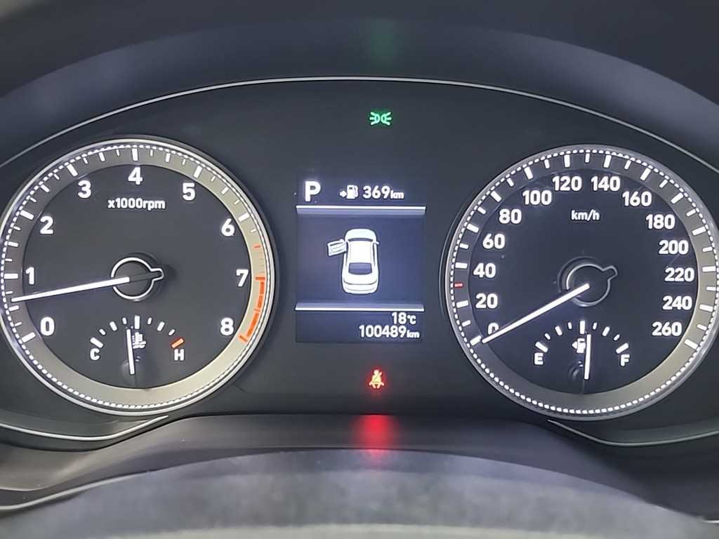 HYUNDAI Grandeur - Vista 6