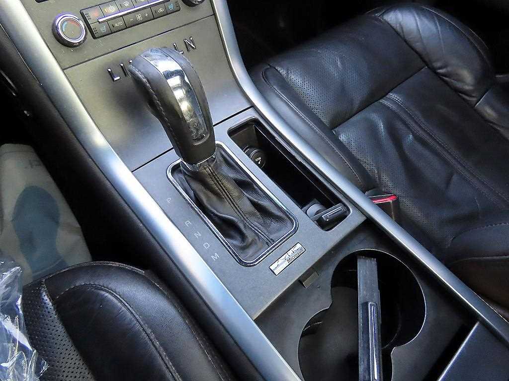Lincoln MKS - Vista 10