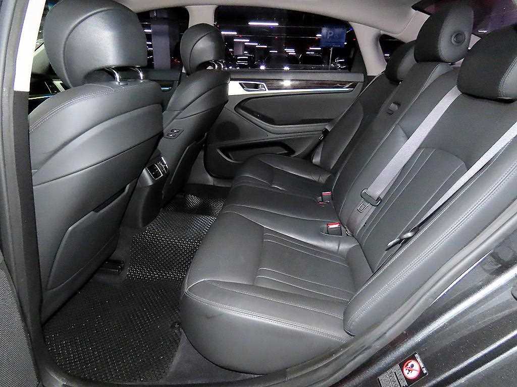 Genesis G80 - Vista 7