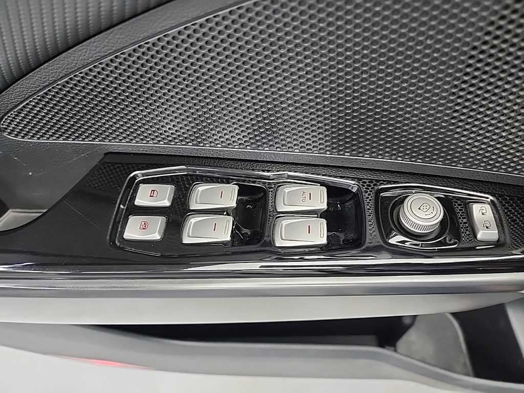 Ssangyong Tivoli 2016 Blanco - Importación desde Corea - HF Imports Iquique - Foto 15