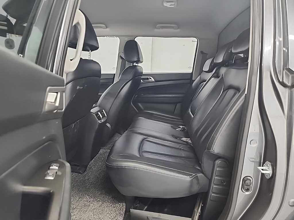 Ssangyong Rexton - Vista 12