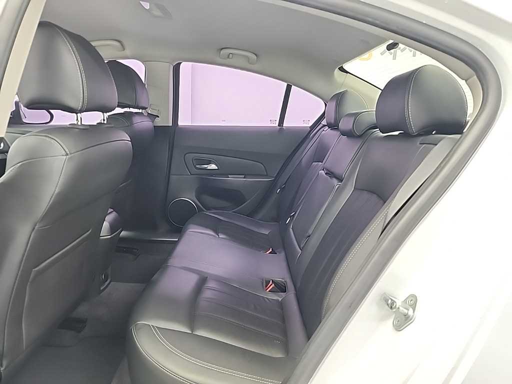 Chevrolet Cruise - Vista 12