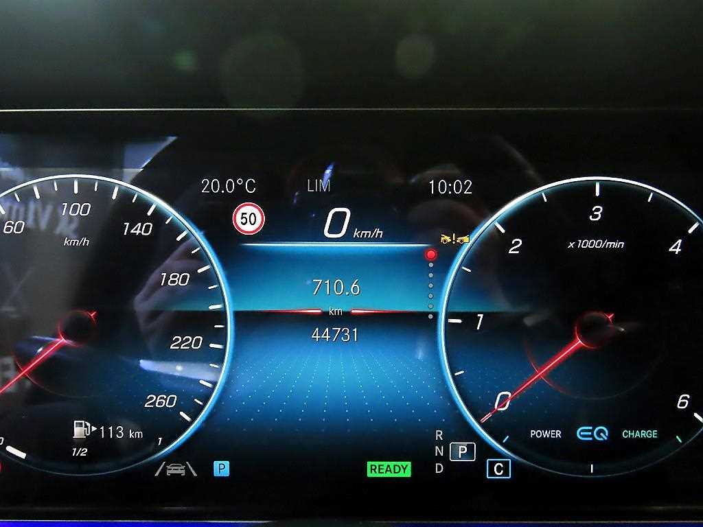 Mercedes Benz E class - Vista 9