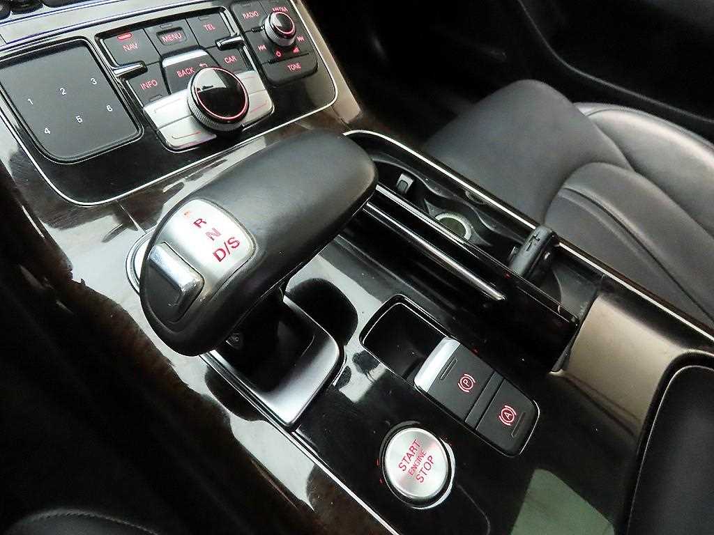 Audi A8 - Vista 10