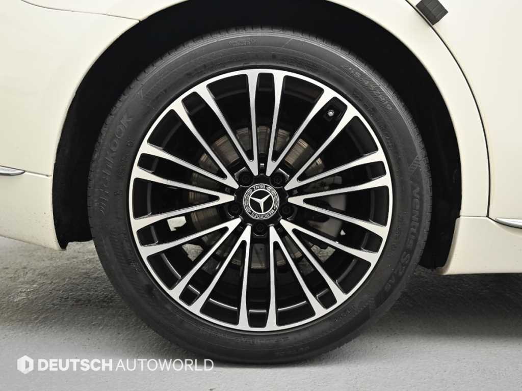 Mercedes Benz S Class - Vista 5
