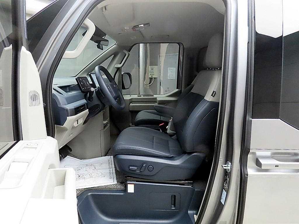 KIA PV5 - Vista 5