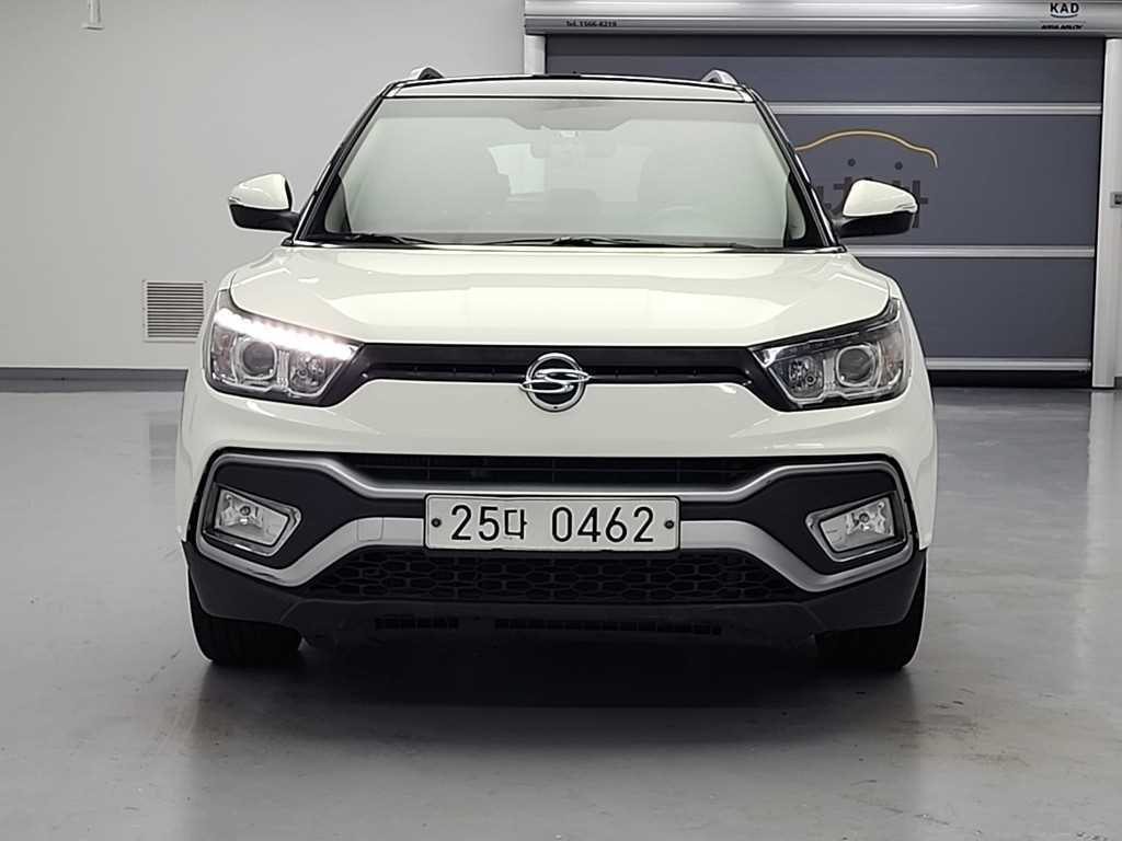 Ssangyong Tivoli - Vista 2