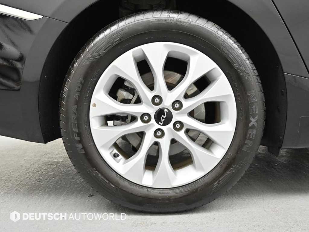 KIA K8 - Vista 5