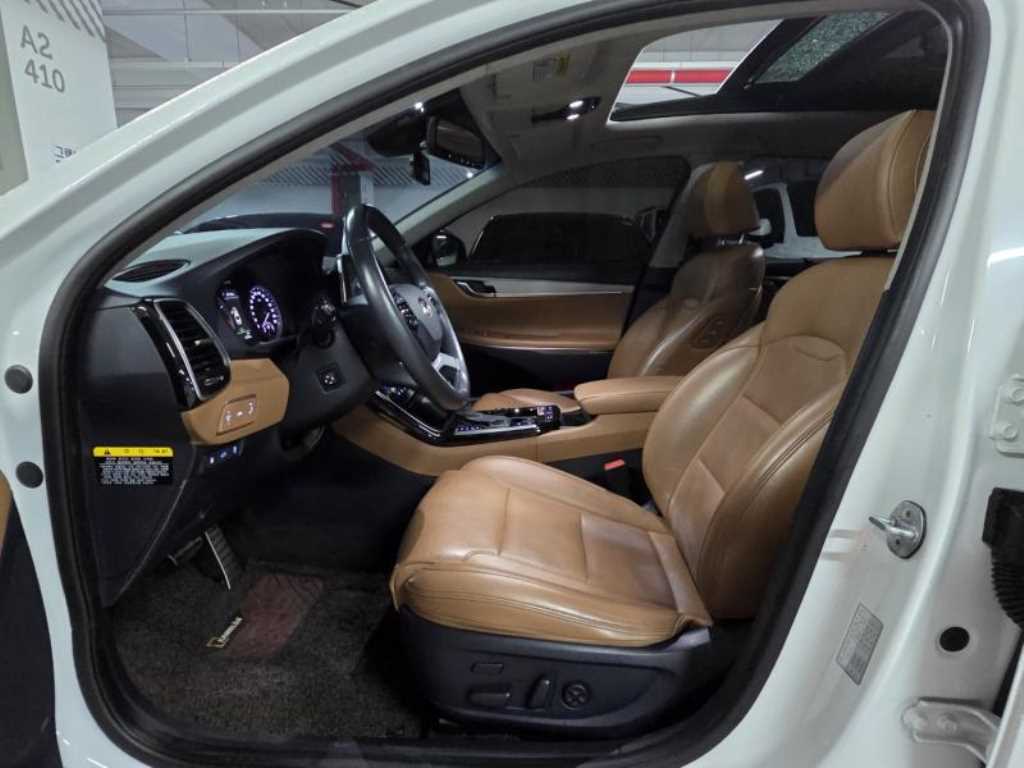 HYUNDAI Grandeur - Vista 8