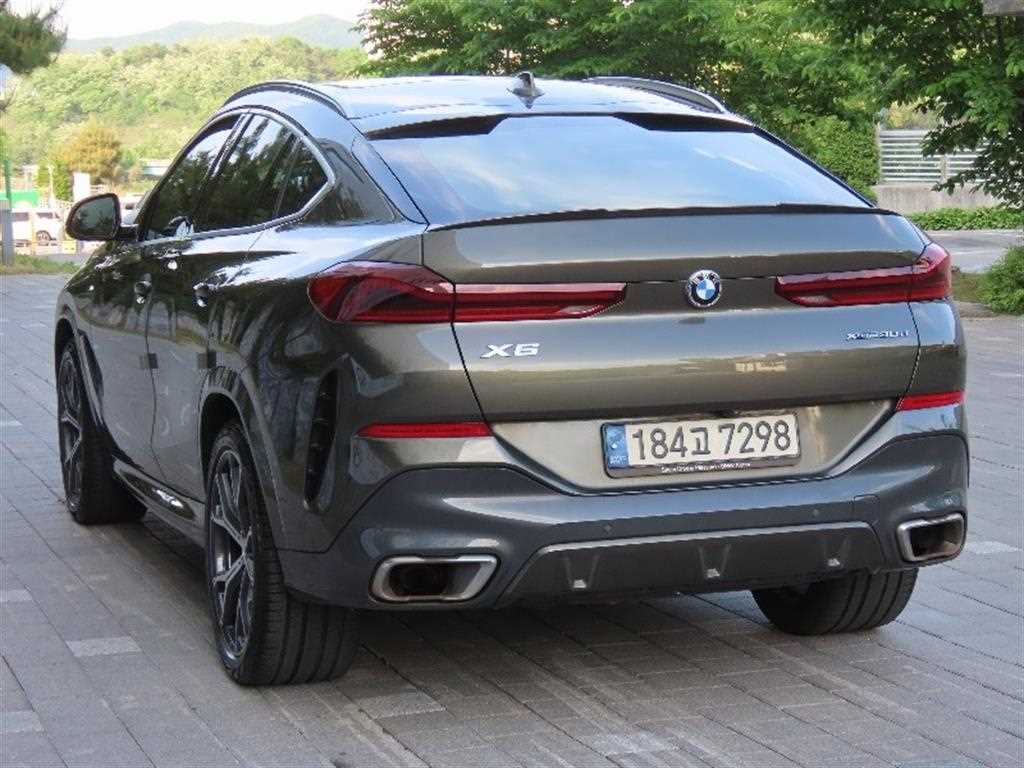 BMW X6 - Vista 4