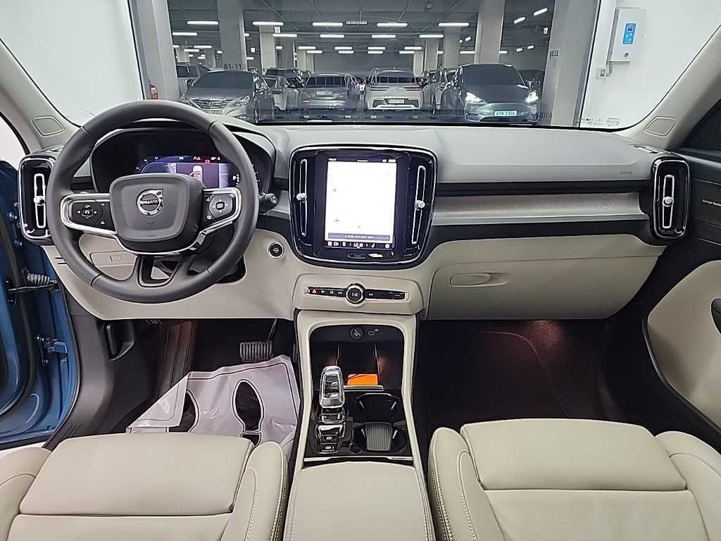 Volvo XC40 - Vista 7