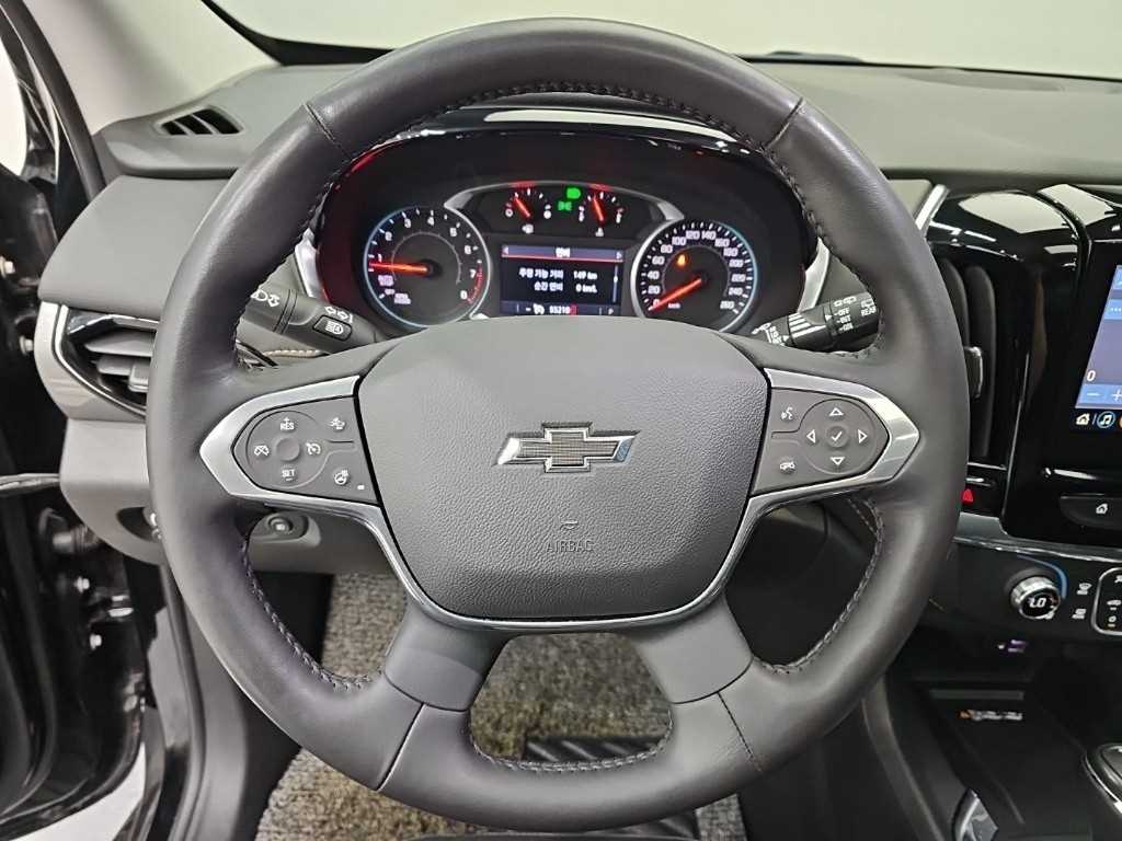 Chevrolet Travers - Vista 9