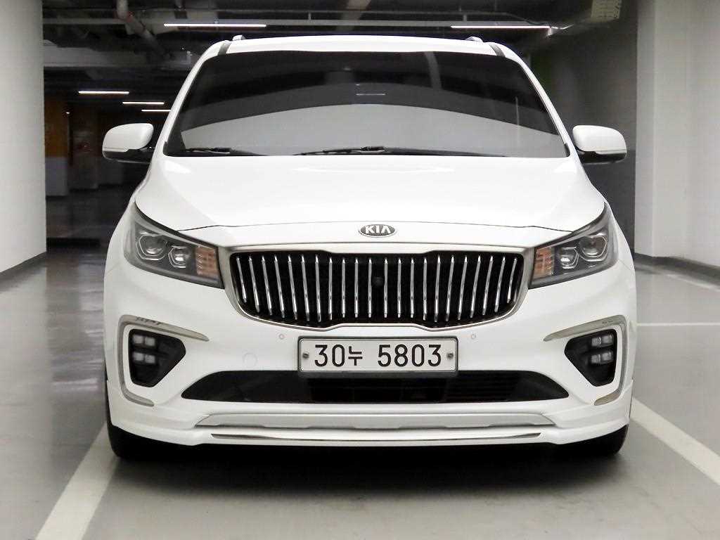 KIA Carnival 2019 - Importación desde Corea - HF Imports Iquique - Foto 1