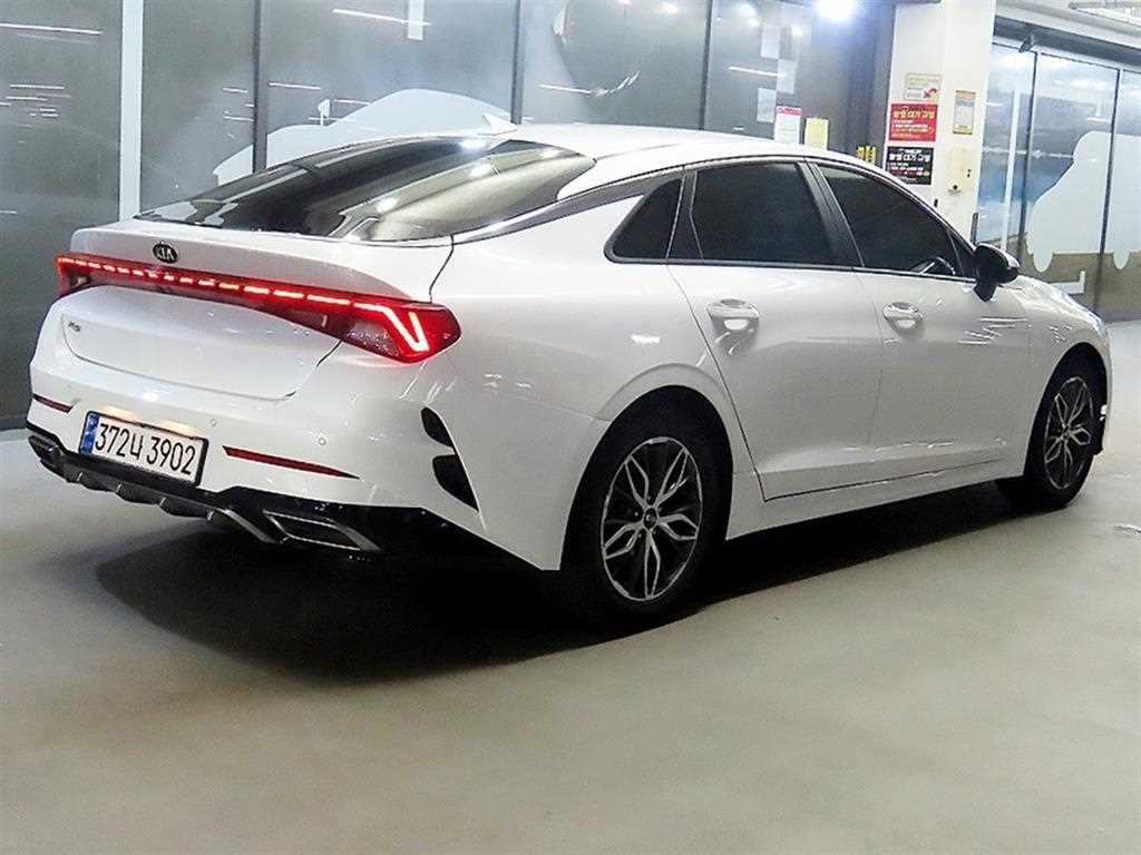 KIA K5 - Vista 4