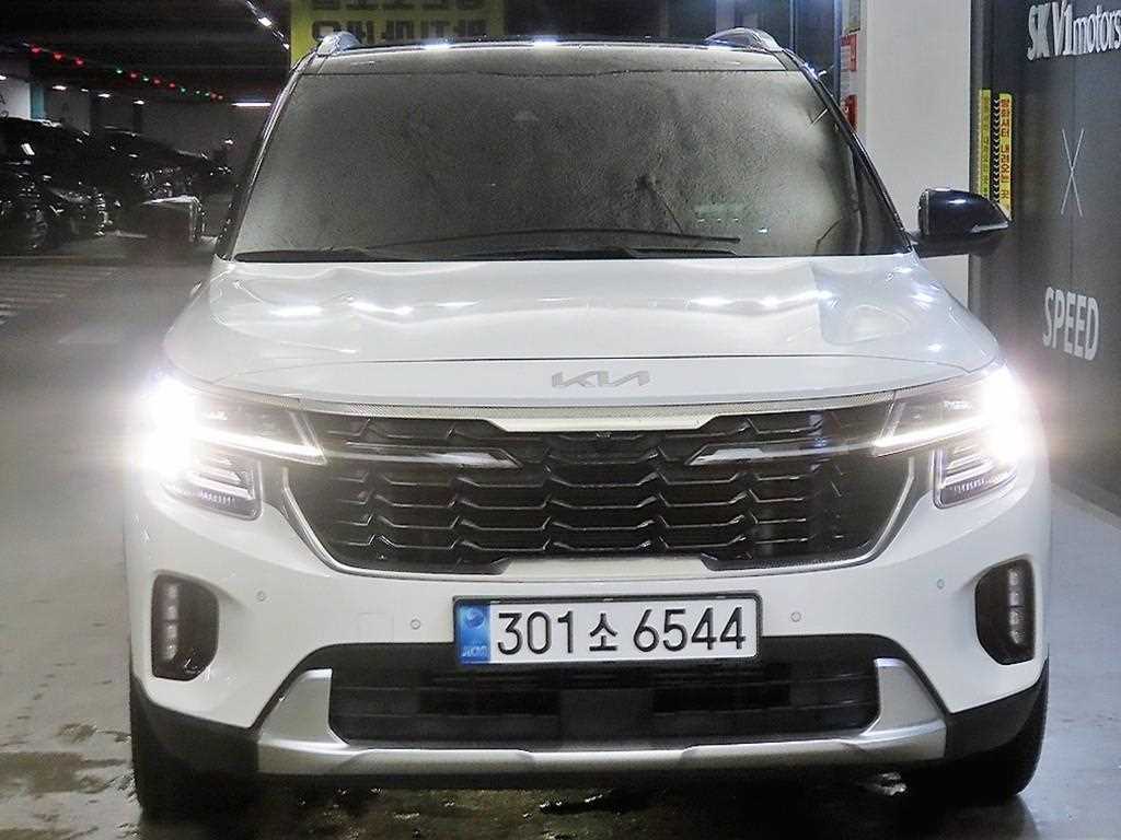 KIA Seltos - Vista 2
