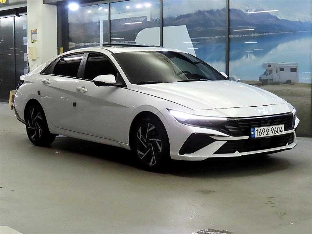 HYUNDAI Avante 2025 Blanco - Importación desde Corea - HF Imports Iquique - Foto 1