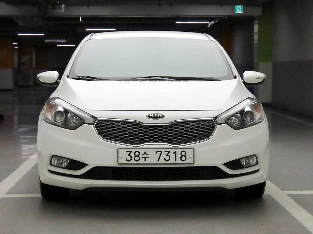 KIA K3 2013 Blanco - Importación desde Corea - HF Imports Iquique - Foto 1