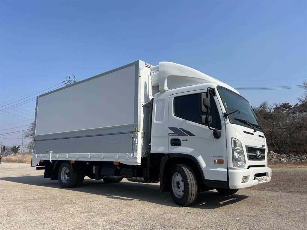 medium and large cargo truck - Vista 2