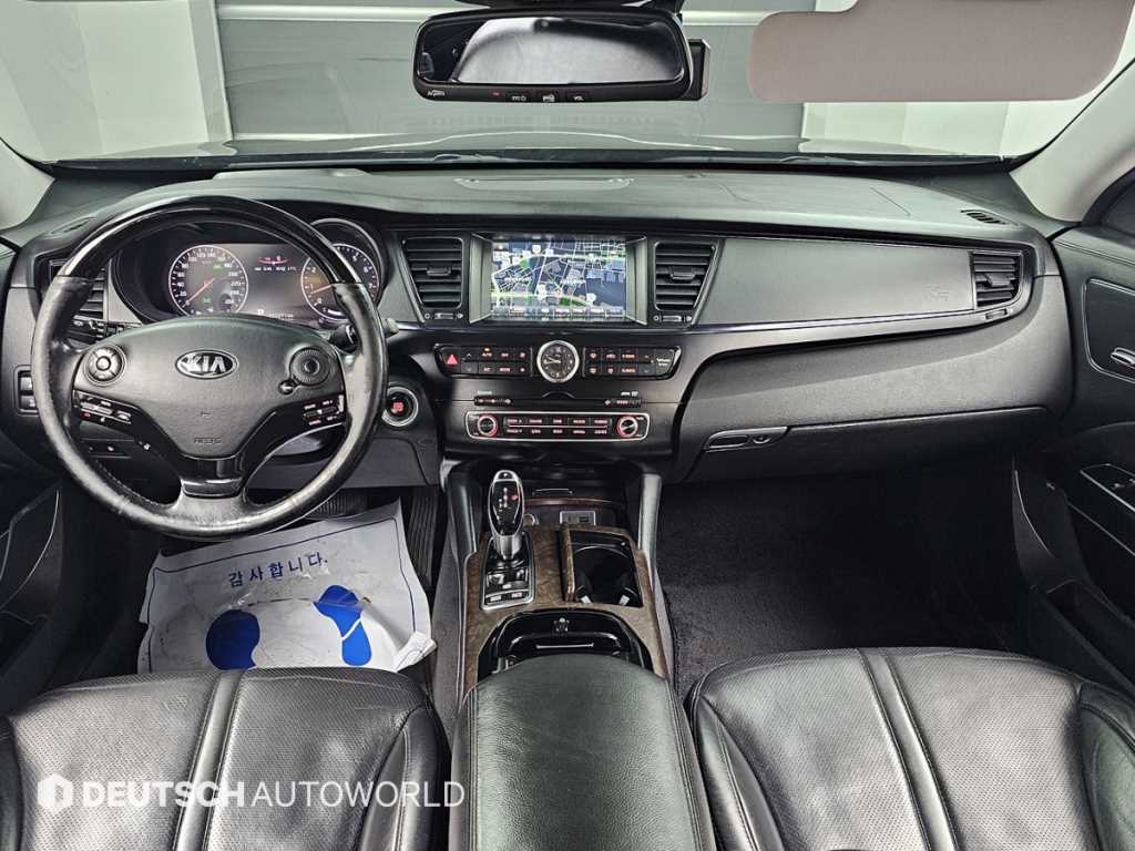 KIA K9 - Vista 7
