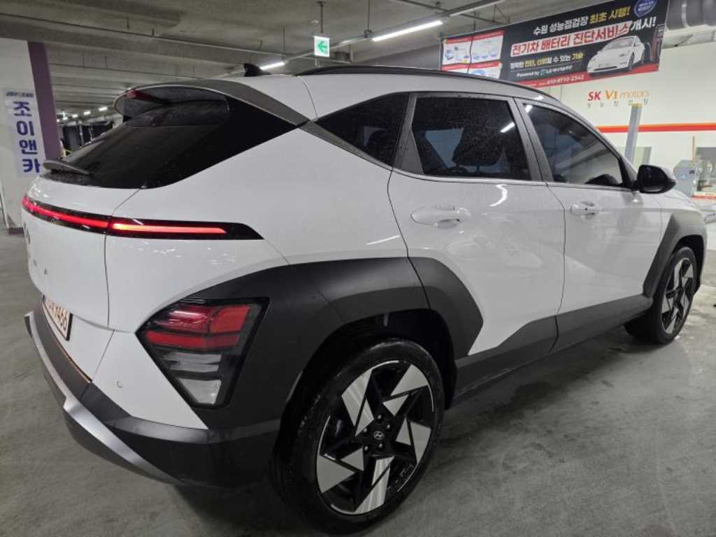 HYUNDAI Kona - Vista 2