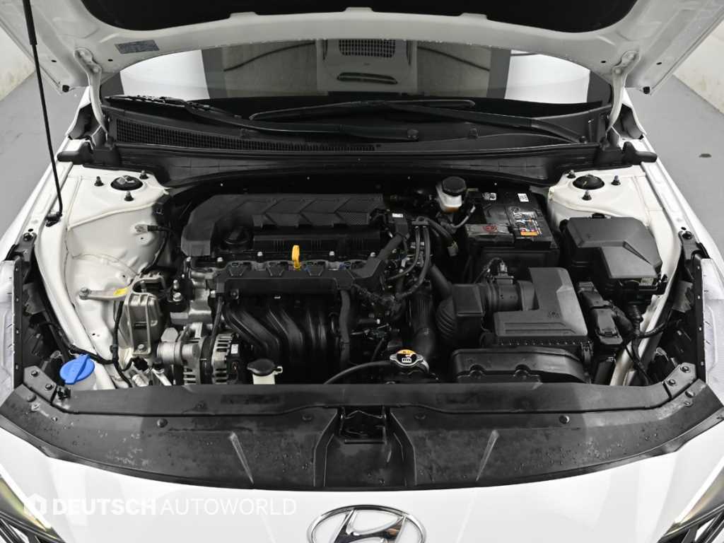 HYUNDAI Avante - Vista 6