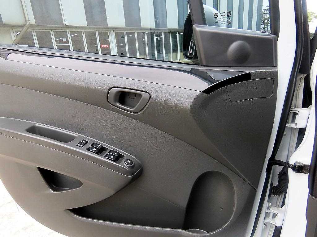 Chevrolet Spark - Vista 11