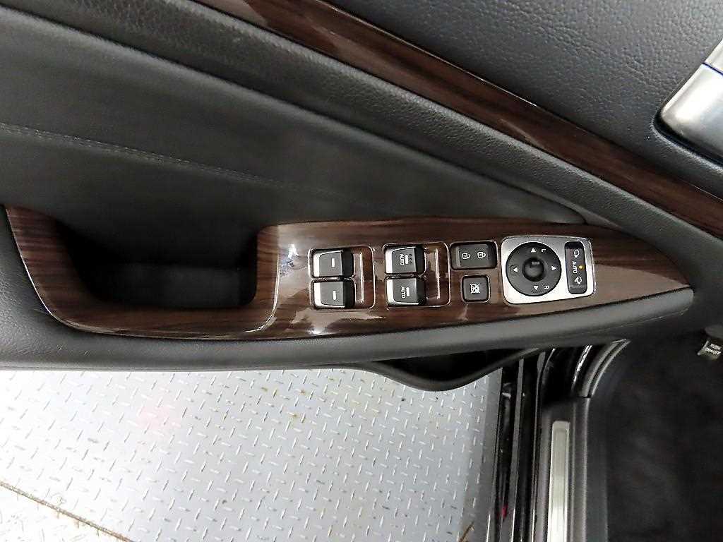 KIA K7 - Vista 11