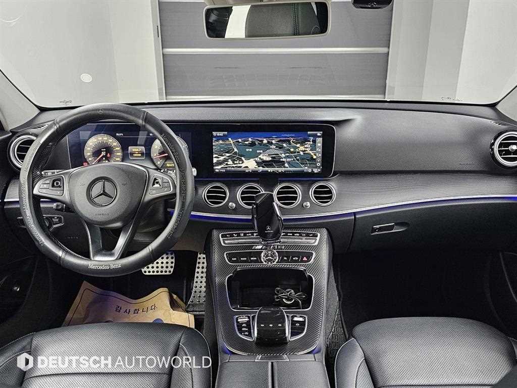Mercedes Benz E class - Vista 7