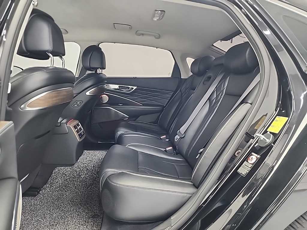 KIA K9 - Vista 12