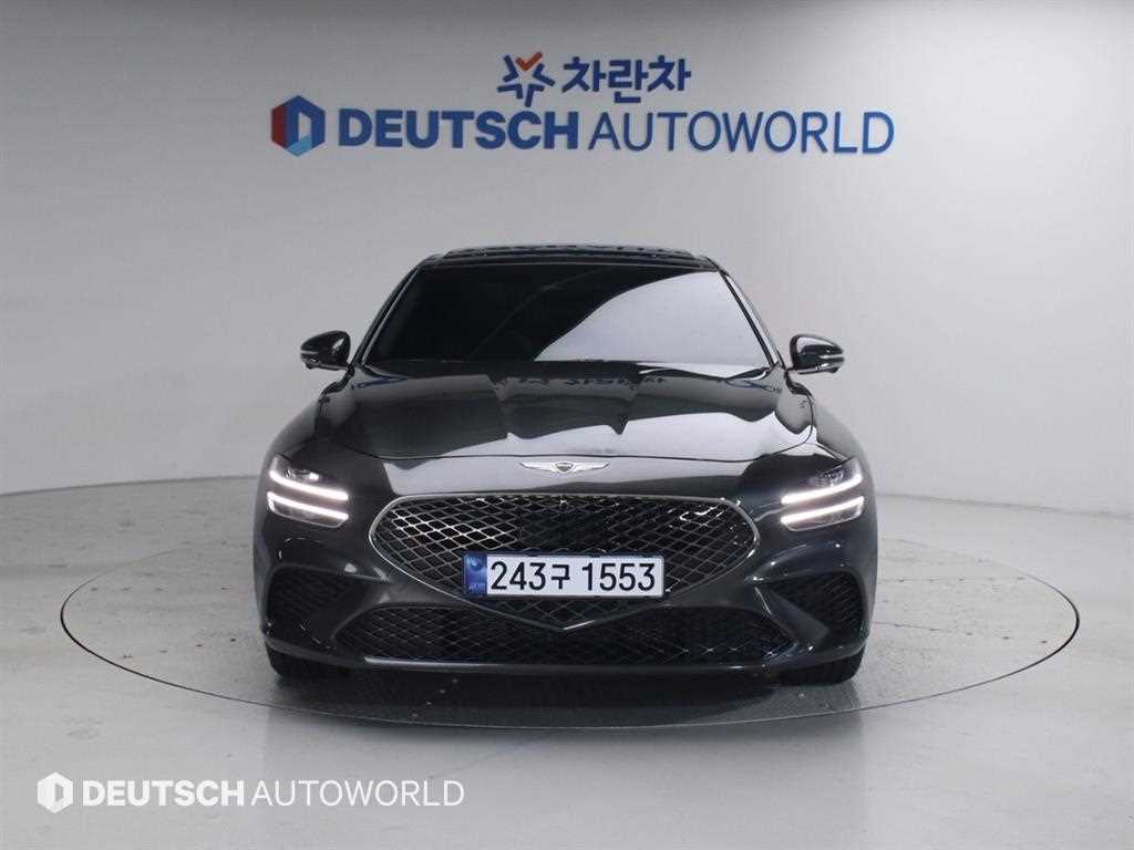 Genesis G70 - Vista 3