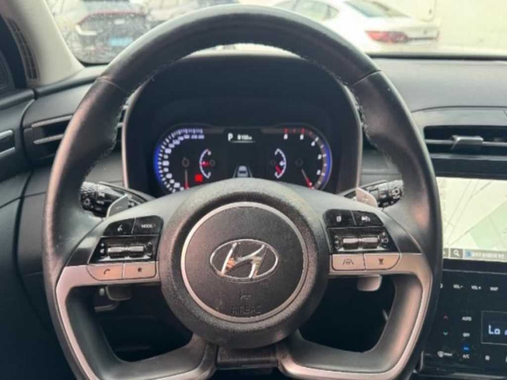 HYUNDAI Tucson - Vista 8
