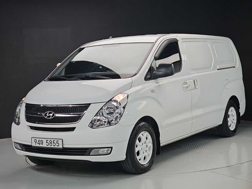 HYUNDAI Starex 2013 Blanco - Importación desde Corea - HF Imports Iquique - Foto 1