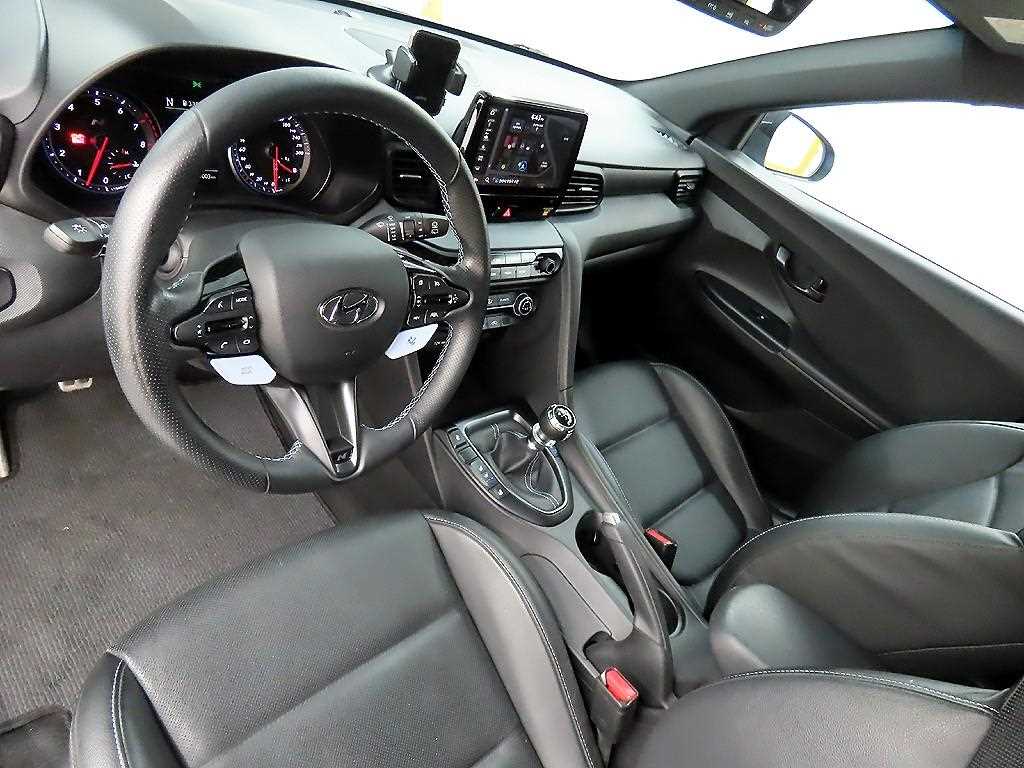 HYUNDAI Veloster - Vista 7