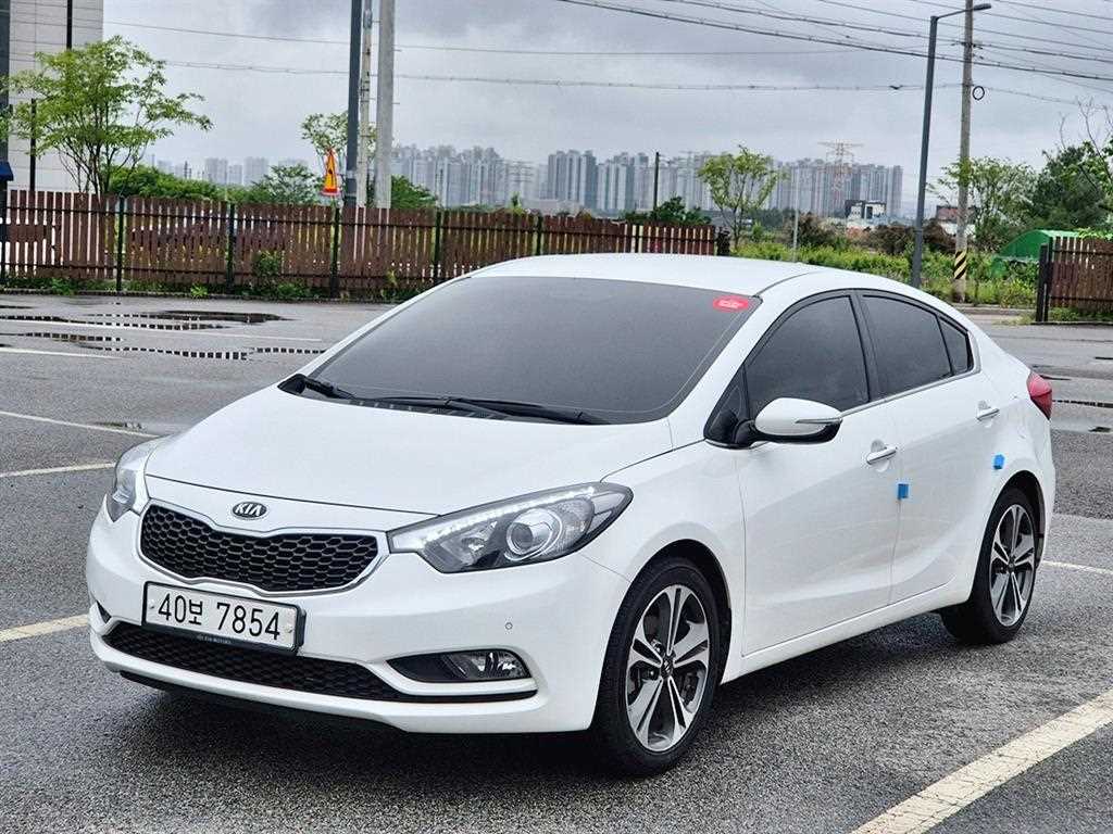 KIA K3 2014 Blanco - Importación desde Corea - HF Imports Iquique - Foto 1