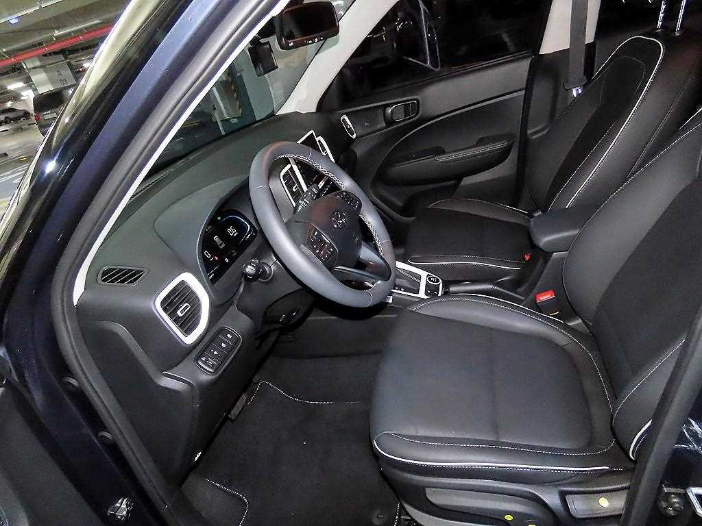 HYUNDAI Venue - Vista 6