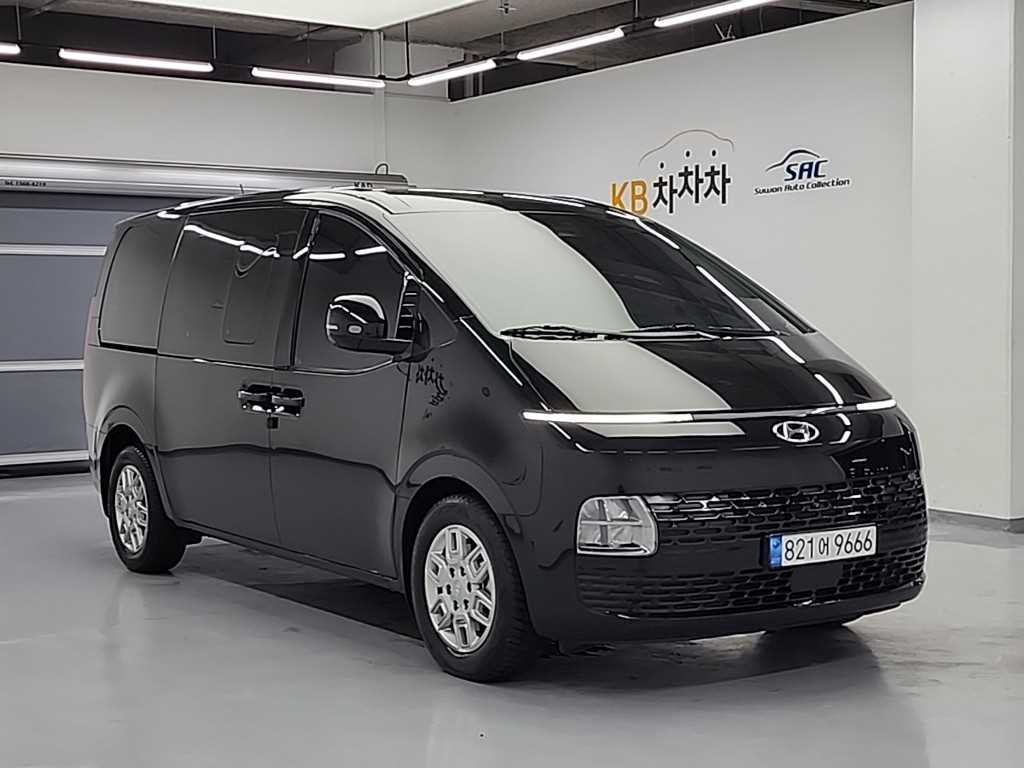 HYUNDAI Staria - Vista 4