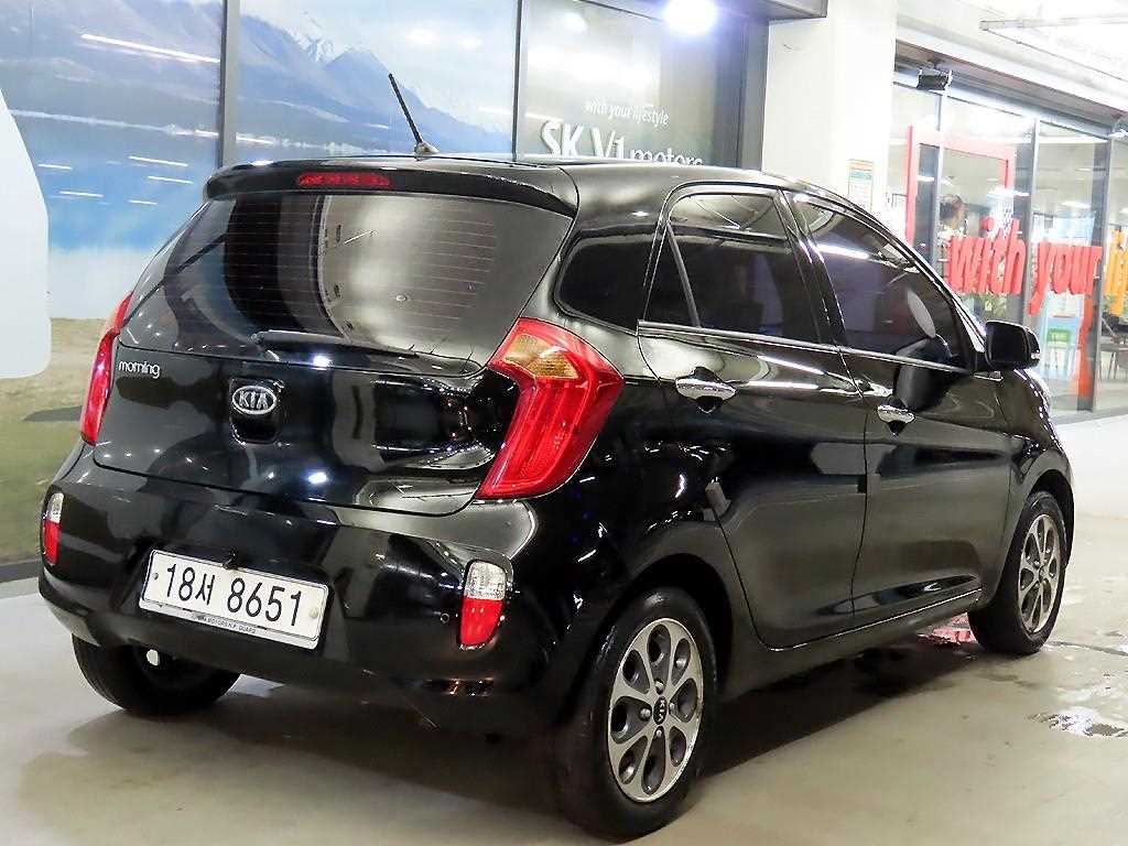 KIA Morning - Vista 4